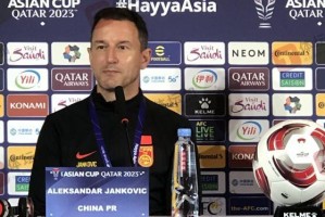 扬科维奇：解决压力问题 战黎巴嫩踢出想要的足球